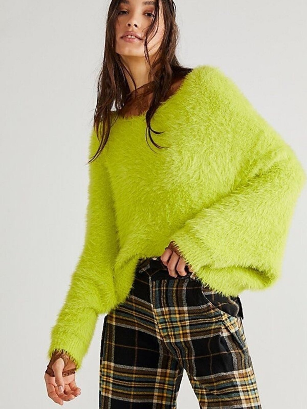 Fluffy Green Sweater - M